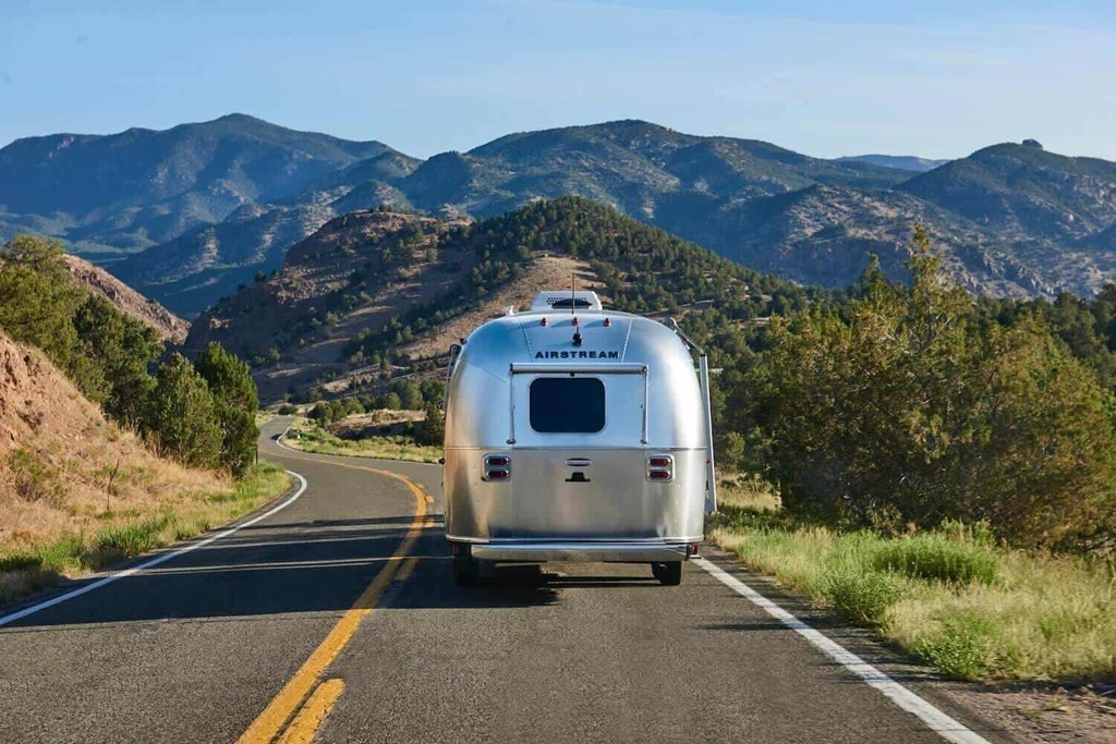 The Ultimate Guide to RV Road Trips Across the USA: Finding Your ...