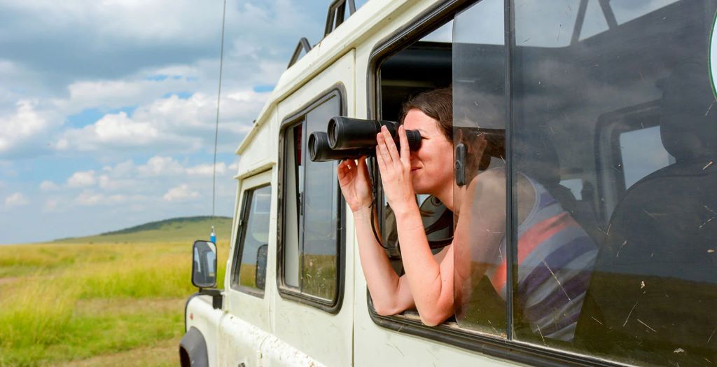 The Ultimate Guide to Travel Binoculars for Safari